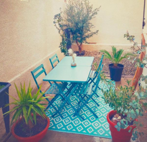 Narbonne Studio Lamarobile avec jardin et terrasse proche des Grands Buffets, du centre ville et de la gare